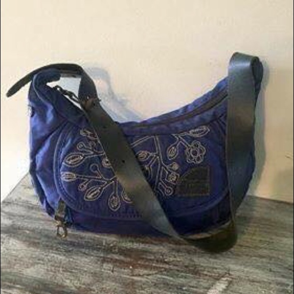 Overland Equipment deep blue should bag